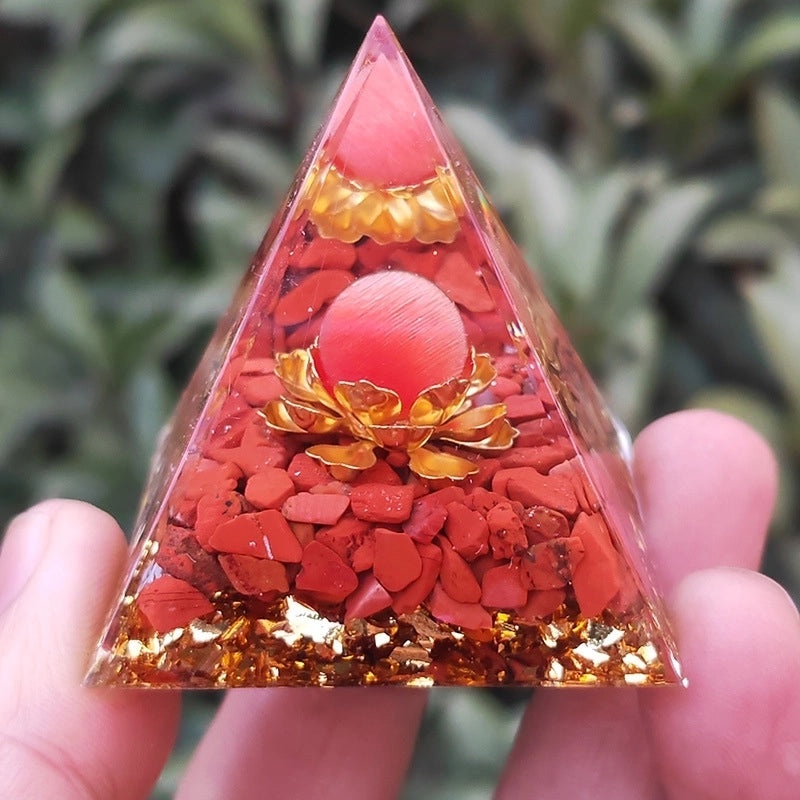 5cm Crystal Pyramid Resin Sculpture with Geometric Design for Home Decor|Home Decoration