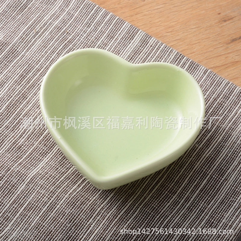 Japanese Heart-Shaped Ceramic Small Dipping Dish for Seasoning Dessert Snack | Kitchenware & Tableware