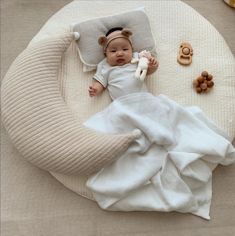 Newborn Baby Nursing Pillow Soft Cotton Moon Cushion Hair Ball Design Removable Washable Cover|Baby Pillows & Bedding