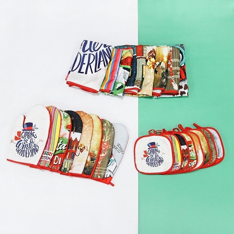 Christmas Cartoon Fabric Heat-resistant Gloves and Placemat Set|Kitchen Accessories