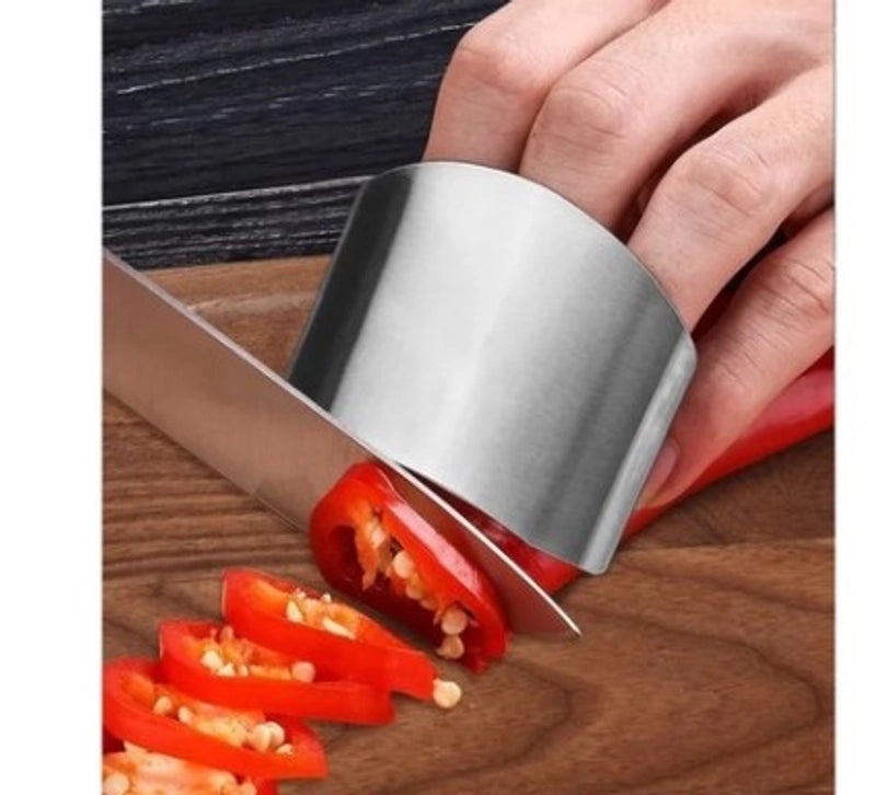 Stainless Steel Minimalist Vegetable Cutting Hand Guard | Kitchen Tools & Gadgets