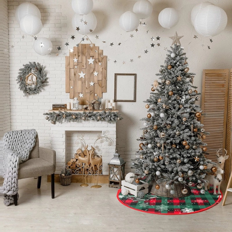 Plush Christmas Tree Skirt with Snowman Print for Holiday Parties and Home Decoration|Holiday Decorations