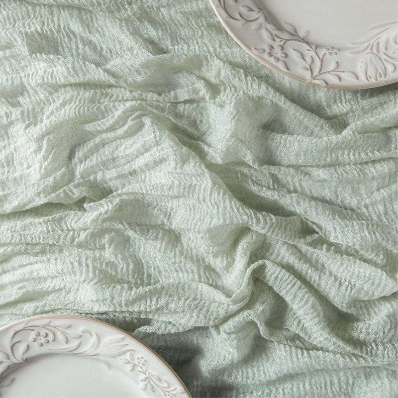 Elegant Vacation Table Runner in Solid Color Polyester|Home Decor Table Linens