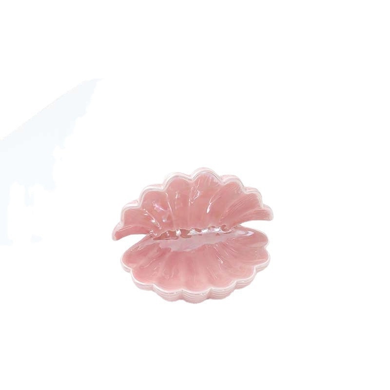 Minimalist White Shell Tray Decorative Piece for Beach-Themed Home | Home Decor