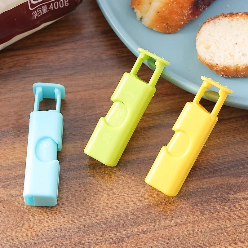 Minimalist Solid Color Plastic Bag Sealing Clip Single Piece | Kitchen Storage Accessories
