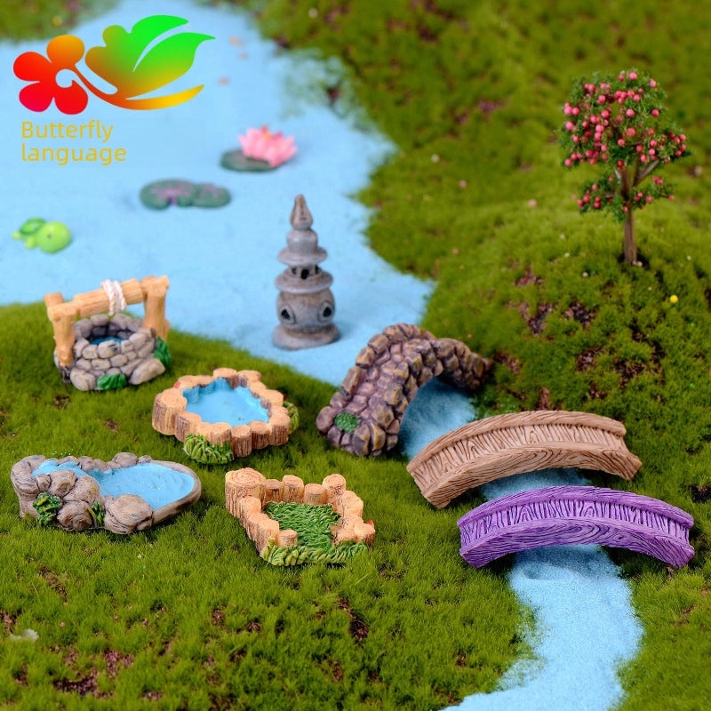 Micro Landscape Retro Antique Resin Miniature West Lake Scene Decoration with Lighthouse, Well, Bridge, Water Grass|Home Decor Miniatures