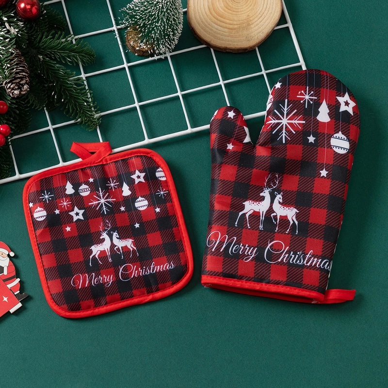 Christmas Heat Resistant Gloves with Santa Claus and Christmas Tree Design|Winter Accessories