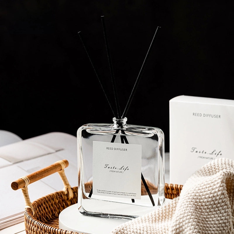 BYME 120ml Flat Aromatherapy Bottle with Rattan Sticks, Long-lasting Indoor Essential Oil Diffuser Set|Home Fragrance & Aromatherapy