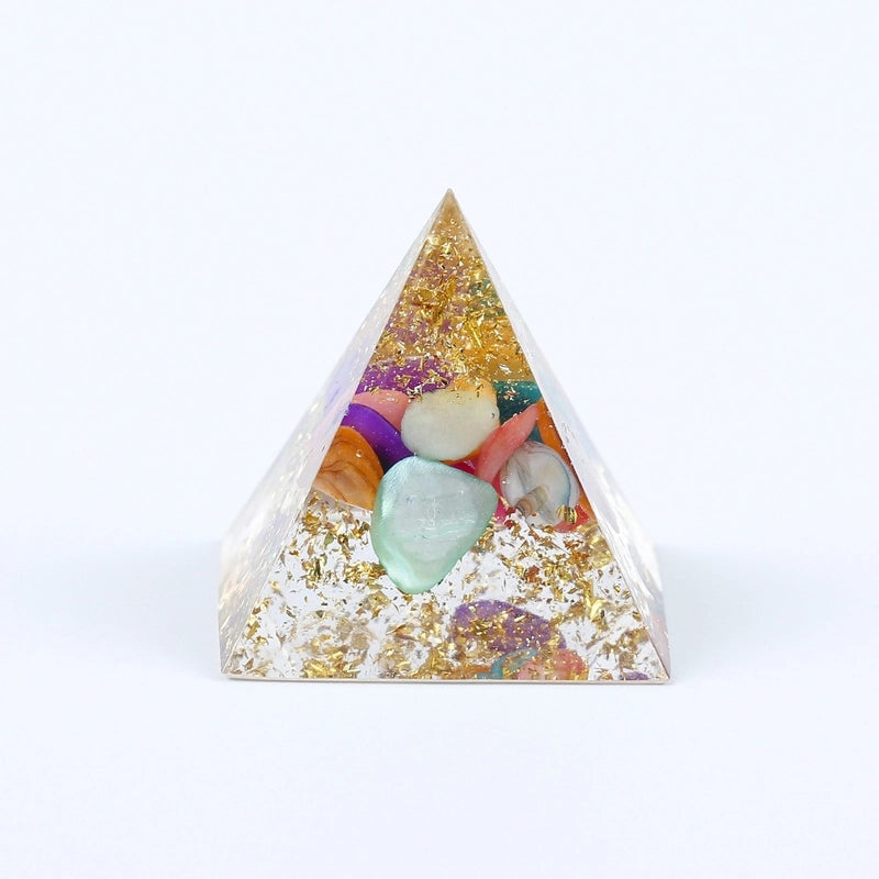 Minimalist Chinoiserie Triangle Resin Crystal Ornament|Home Decor & Decorative Accessories