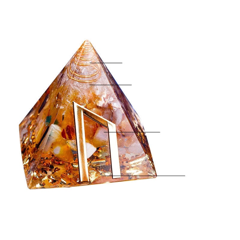 Minimalist Crystal Pyramid Ornament | Daily Indoor Home Decor