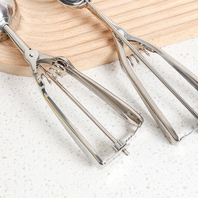 Elegant Solid Color Stainless Steel Spoon for Everyday Use|Kitchen & Dining Utensils