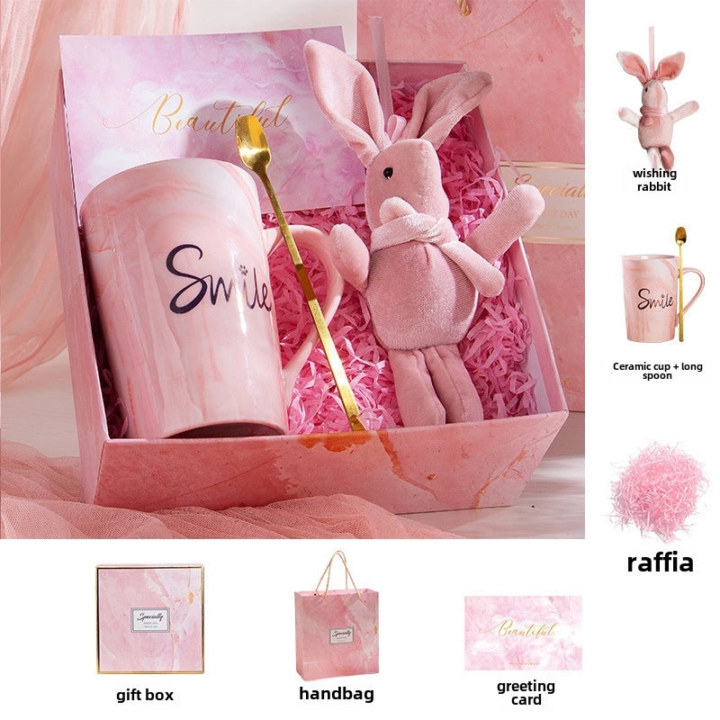 Holiday Ceramic Bear Towel with Handheld Fan and Cardboard for Christmas and Valentine’s Day|Seasonal Gift Sets