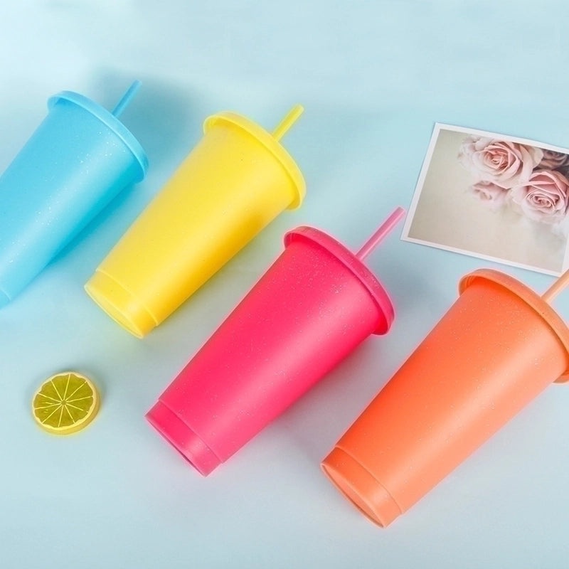 Stylish Minimalist Plastic Water Bottles|Kitchen & Dining