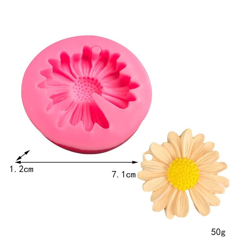 2 Pieces Casual Daisy Silicone Gel Kitchen Molds Set | Kitchen Accessories