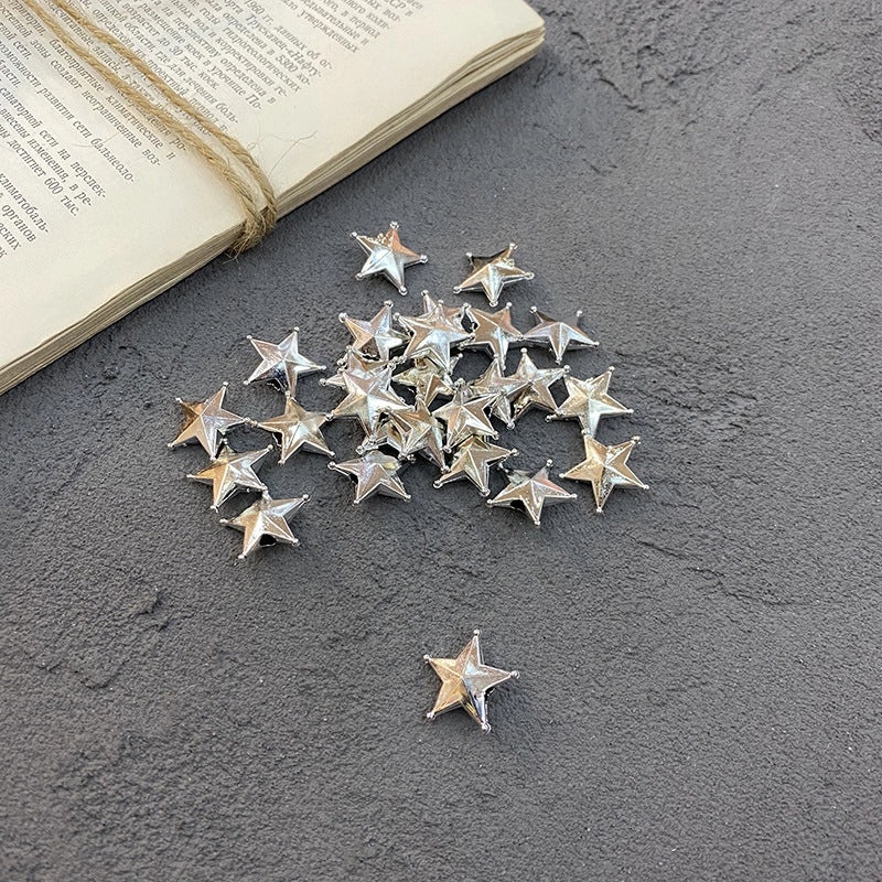 200 Mini 2cm Plastic Five-Pointed Stars for Christmas Tree Tops and Cake Decorations|Holiday Decorations