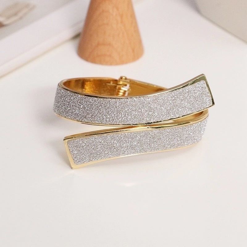 Stylish Geometric Metal Curtain Tieback Holder for Window Decor|Home & Living Accessories