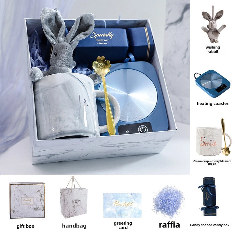 Holiday Ceramic Bear Towel with Handheld Fan and Cardboard for Christmas and Valentine’s Day|Seasonal Gift Sets