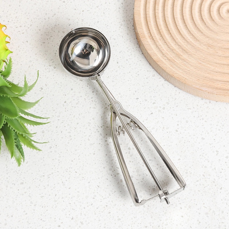 Elegant Solid Color Stainless Steel Spoon for Everyday Use|Kitchen & Dining Utensils