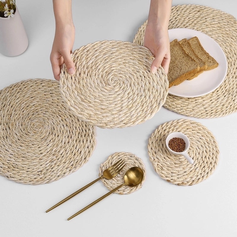 Stylish Solid Color Corn Husk Placemat for Dining Table|Home Decor & Tableware
