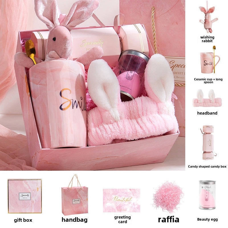 Holiday Ceramic Bear Towel with Handheld Fan and Cardboard for Christmas and Valentine’s Day|Seasonal Gift Sets