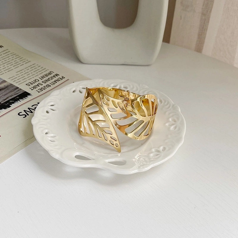 Metal Leaf Curtain Clips for Home Decor | Home & Living Accessories