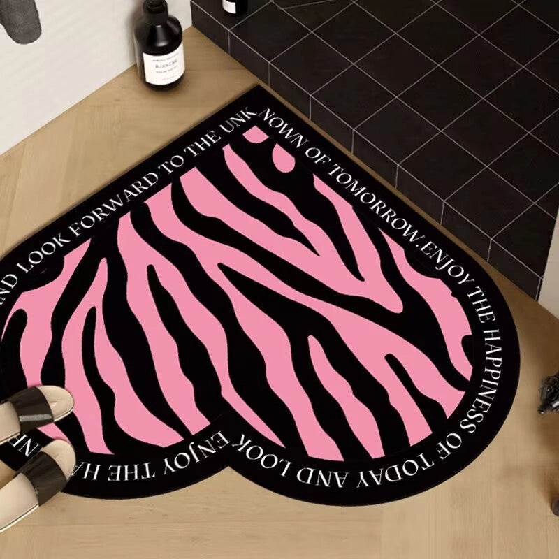 Elegant Heart Shape Polyester Bath Mat for Casual Bathroom Decor|Bathroom Accessories