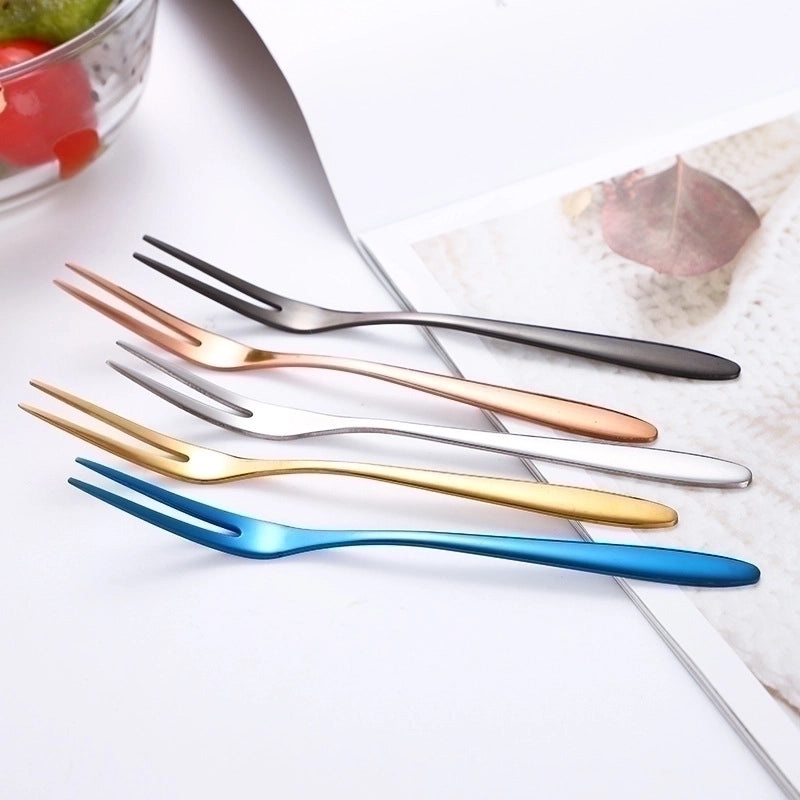 Stainless Steel Fruit Fork in Solid Color for Casual Dining|Kitchen & Dining Utensils