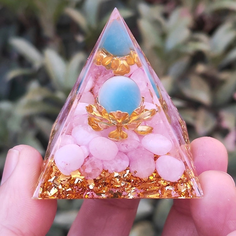 5cm Crystal Pyramid Resin Sculpture with Geometric Design for Home Decor|Home Decoration