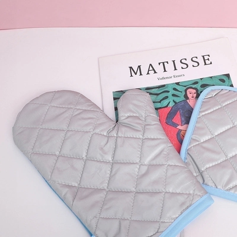 Heat Resistant Polyester Gloves with Minimalist Cartoon Design|Kitchen & Dining Gloves