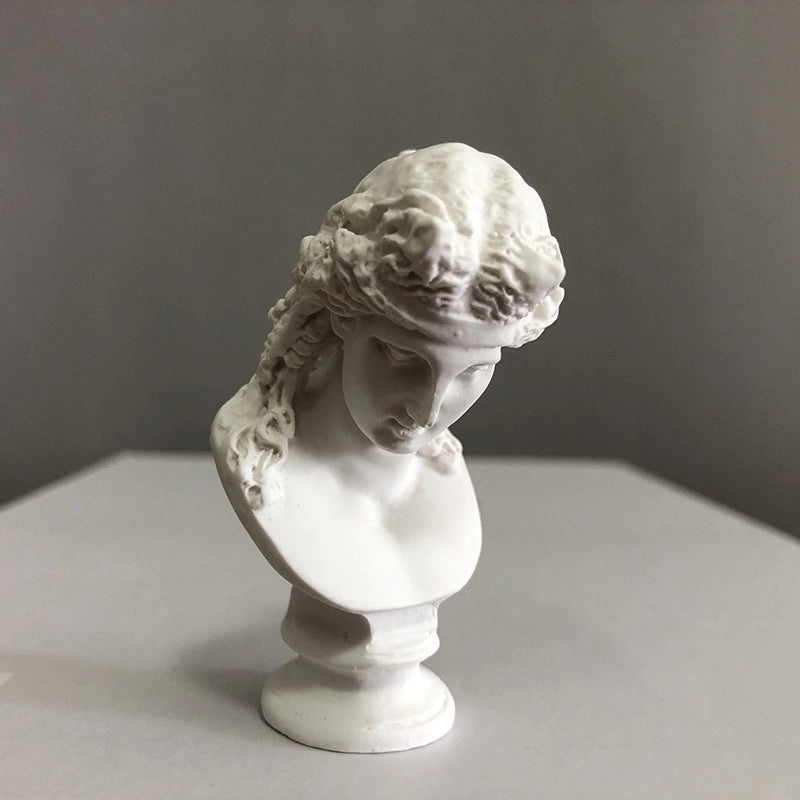 Nordic Human Figure Synthetic Resin Decor | Home Decor Ornaments