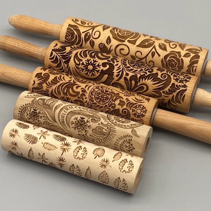 Christmas Retro Wooden Baking Rolling Pin Snowflake Rose Design