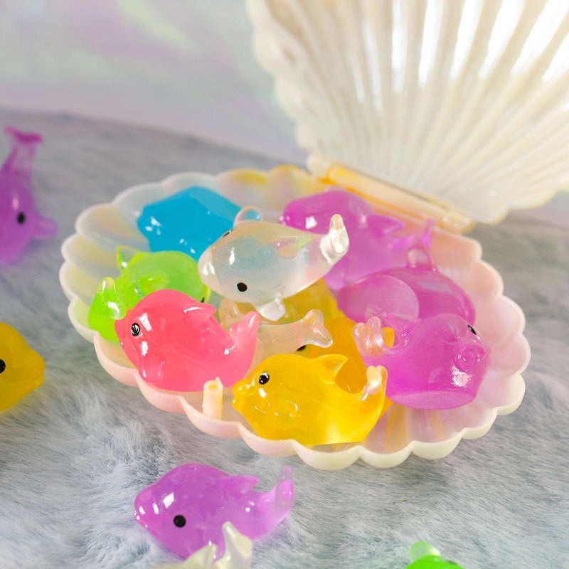 100 Pieces Colorful Dolphin Luminous Doll Resin Pendants for Micro Landscape Jewelry Craft Decorations|Jewelry & Craft Supplies