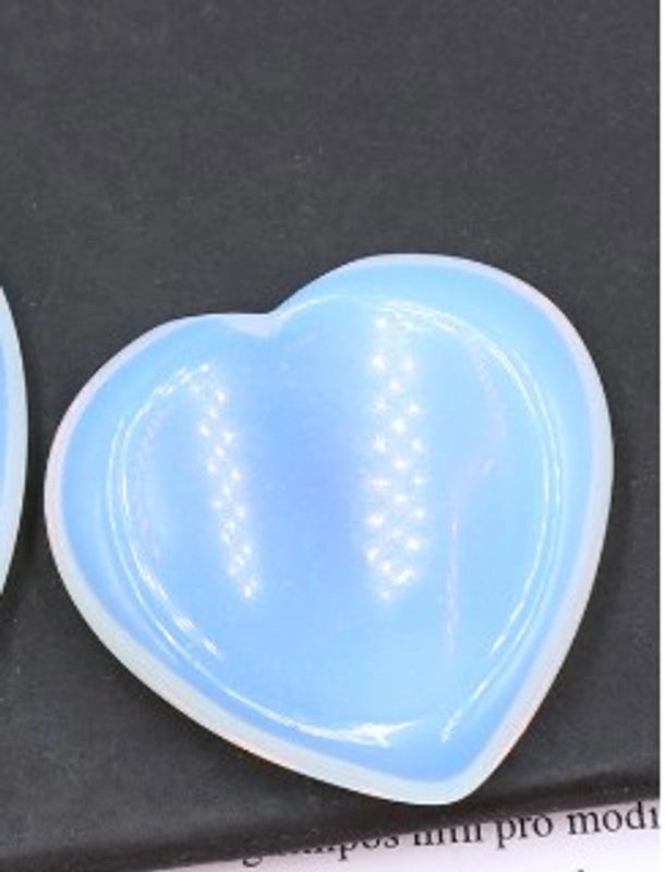 Elegant Heart-Shaped Gem Crystal Pendant|Jewelry & Accessories