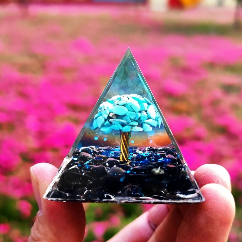 Crystal Ball Gravel Pyramid Resin Crafts Desktop Decoration Unique Station Ornament|Home Decor
