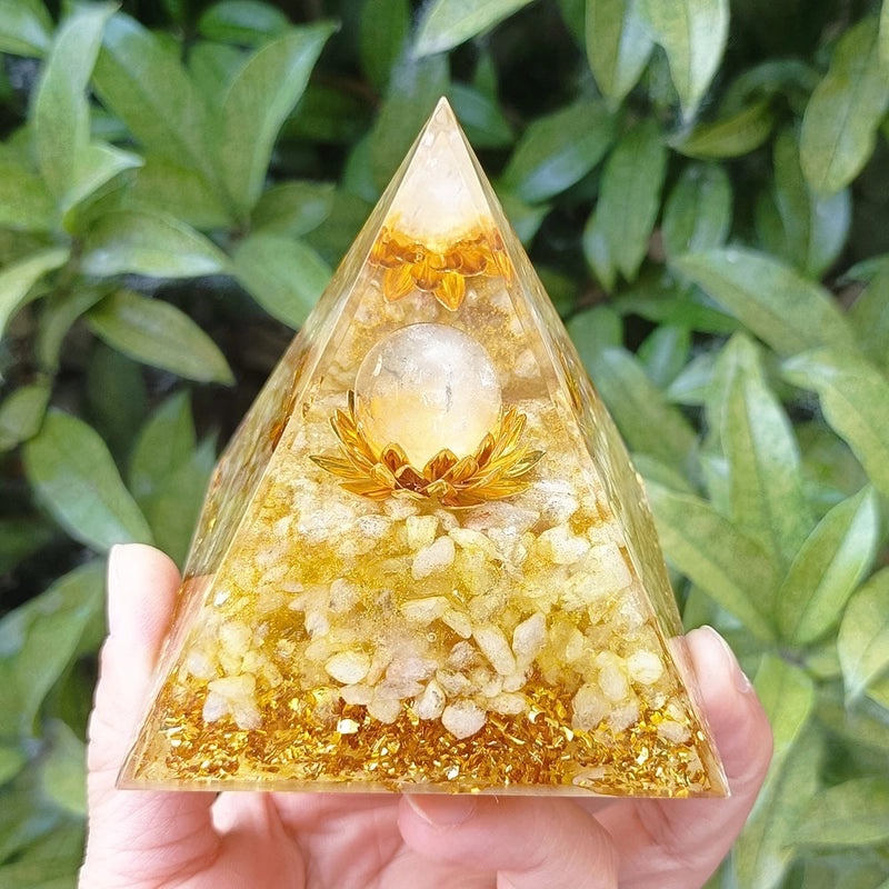 Classic Geometric Acrylic Crystal Pyramid Decor|Home Decor