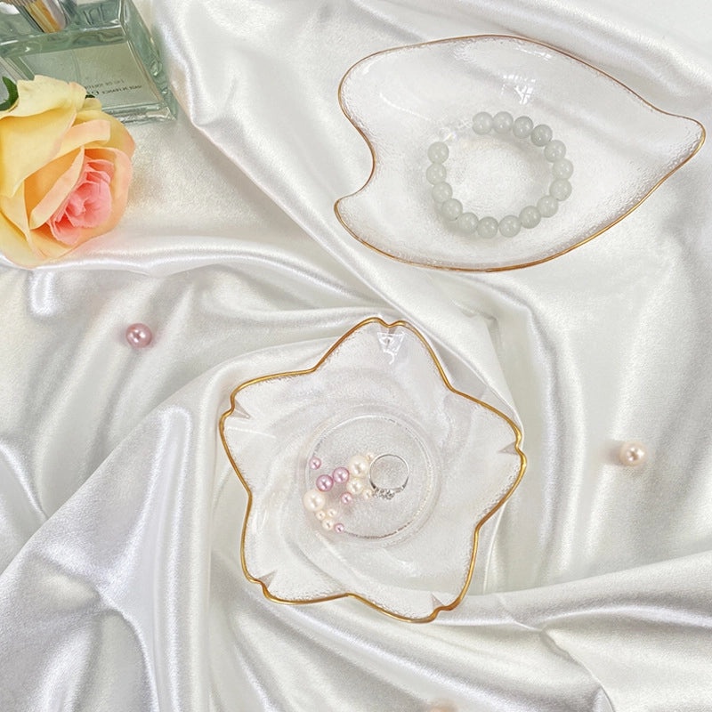 Minimalist Solid Color Glass Plate for Everyday Use | Tableware and Dining Accessories