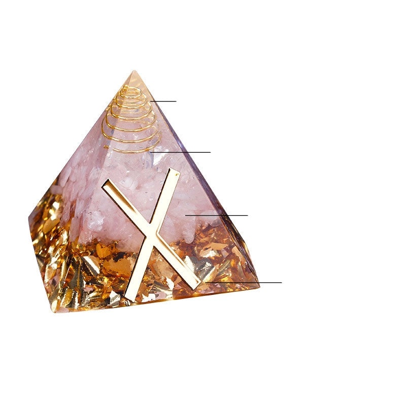 Minimalist Crystal Pyramid Ornament | Daily Indoor Home Decor