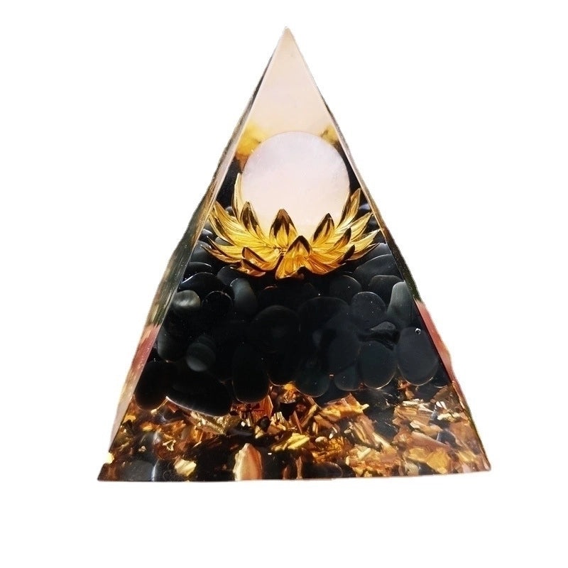 Elegant Triangle Crystal Pyramid Ornament|Home Decor Accessories