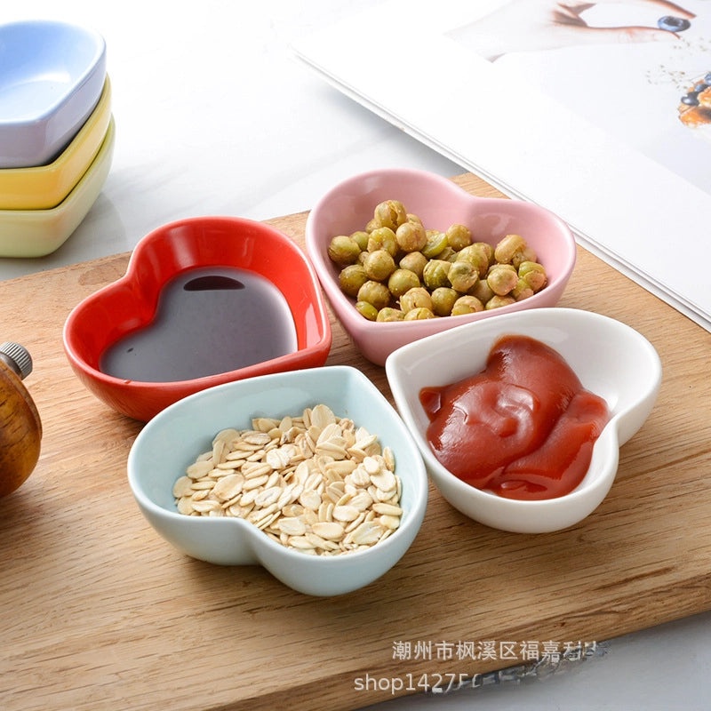 Japanese Heart-Shaped Ceramic Small Dipping Dish for Seasoning Dessert Snack | Kitchenware & Tableware