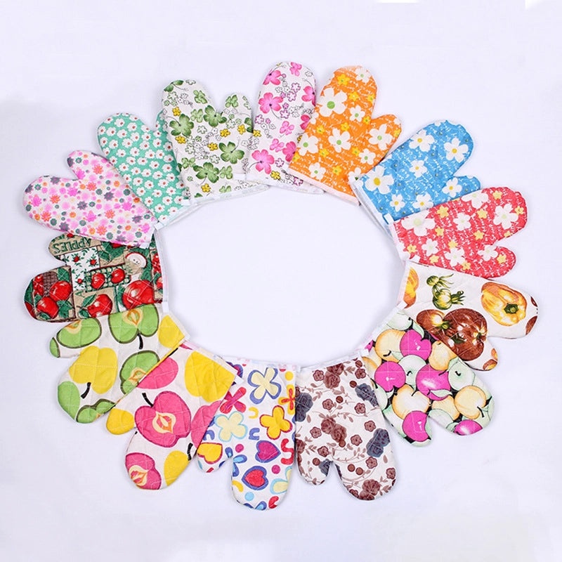 Cotton Heat Resistant Gloves with Minimalist Polka Dot Design|Kitchen & Dining Accessories