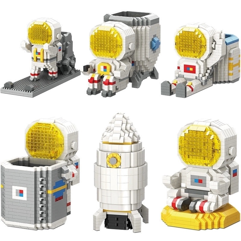 Glowing Astronaut Pen Holder for Students | Educational Desk Accessories