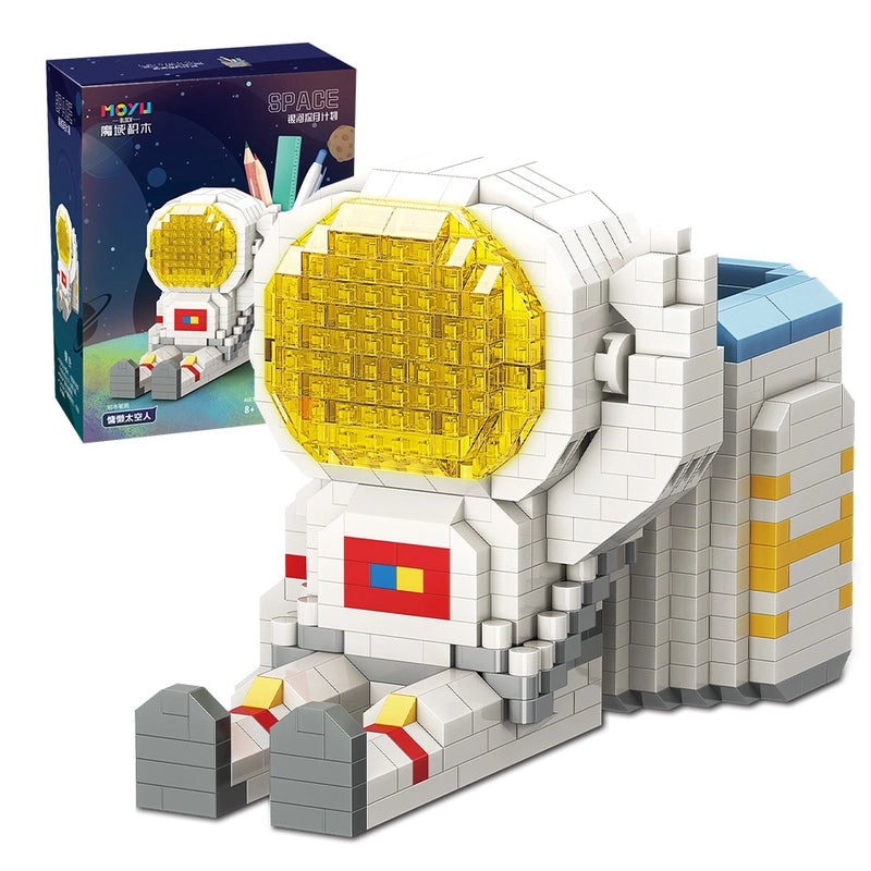 Glowing Astronaut Pen Holder for Students | Educational Desk Accessories