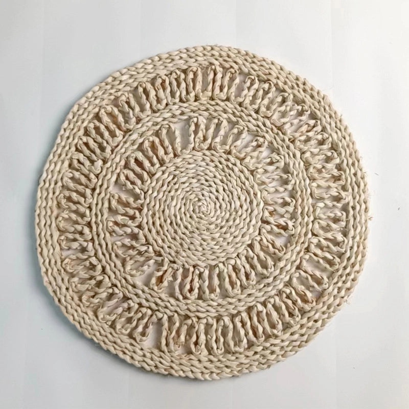 Hand-Woven Corn Husk Grass Flower Mat for Dining Table Insulation Coaster Pot Bowl Mat|Kitchen & Dining Accessories