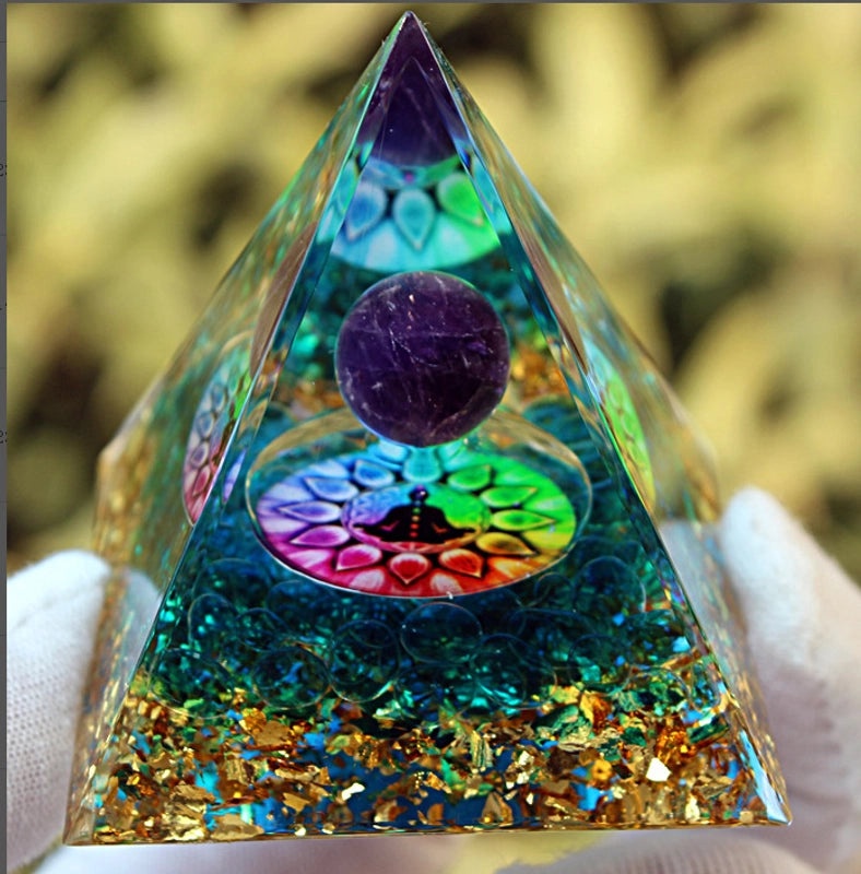 Minimalist Resin Crystal Pyramid Ornament|Home Decor Accessories