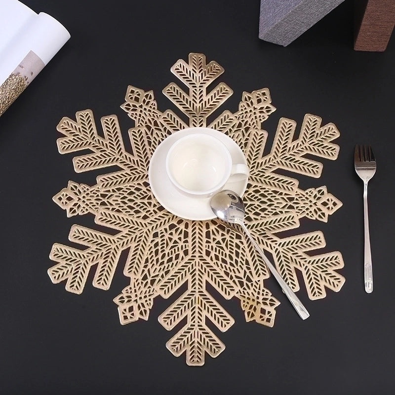 Festive Christmas Dining Table Heat Resistant Placemat | Kitchen & Dining Accessories
