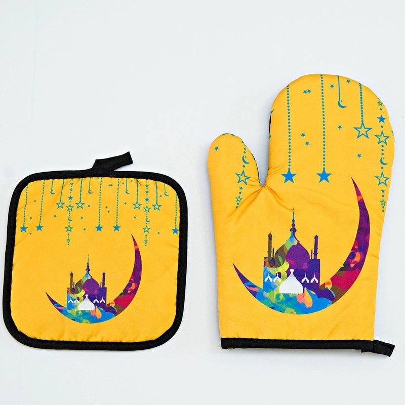 Heat Resistant Polyester Gloves with Modern Santa Claus Design|Christmas Accessories