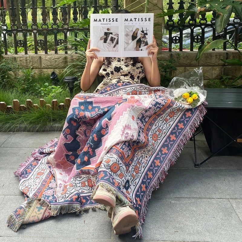 Retro Casual Cotton Tapestry with Color Block Totem Design|Home Decor Wall Hangings