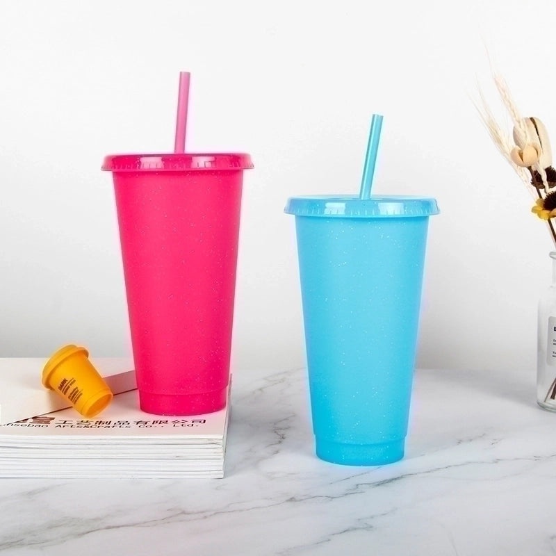 Stylish Minimalist Plastic Water Bottles|Kitchen & Dining