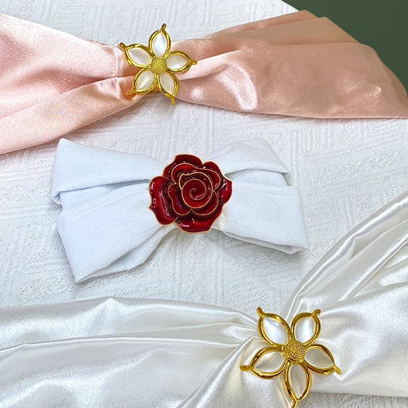 White Floral Napkin Rings Set | Home & Kitchen Tableware