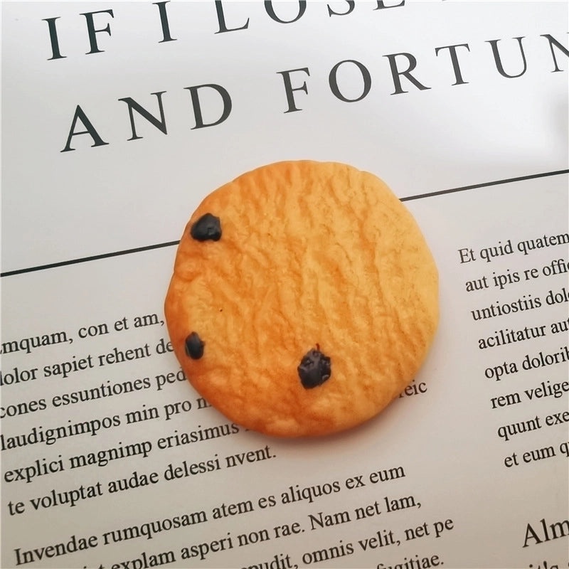 Adorable Pineapple Bread Cookie Fridge Magnet Made of Synthetic Resin|Home Decor & Kitchen Accessories